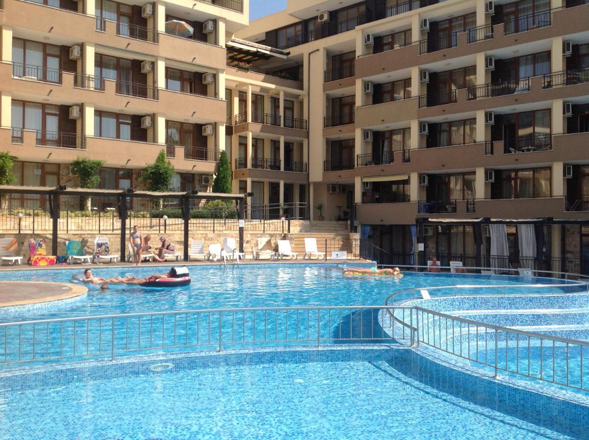Luxor Apartments Pomorie Exterior foto